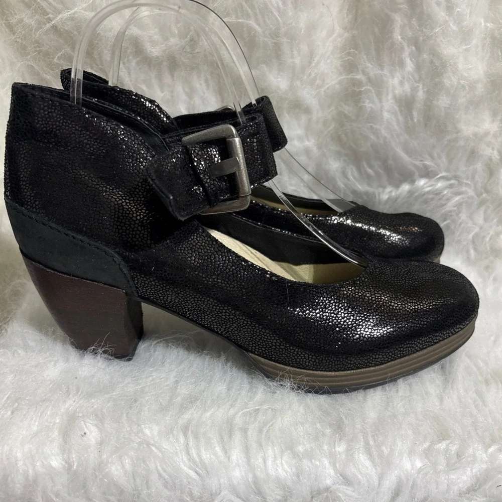 Wolky Black Metallic Textured Leather Mary Jane Block Heel Pumps Womens Size 40